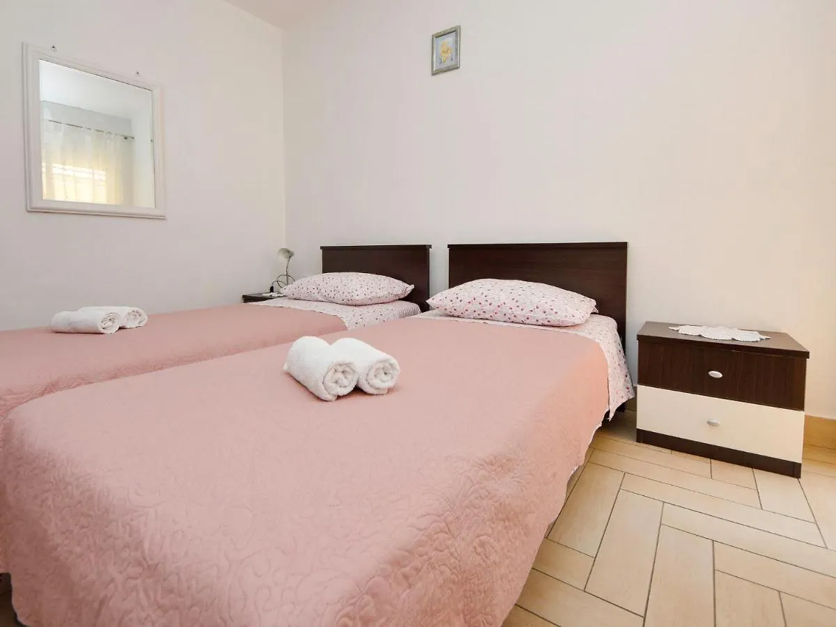 Apartment Tanja By Interhome Maslenica